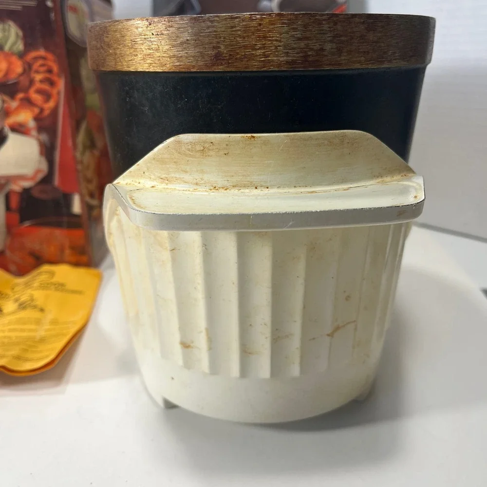 Nordic Ware vintage nordic